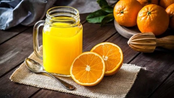 Orange Fresh Juice Nutrition Facts, Calories and Health Benefits